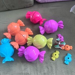 7 + Prima Sugarinas Candy Spinner Toys